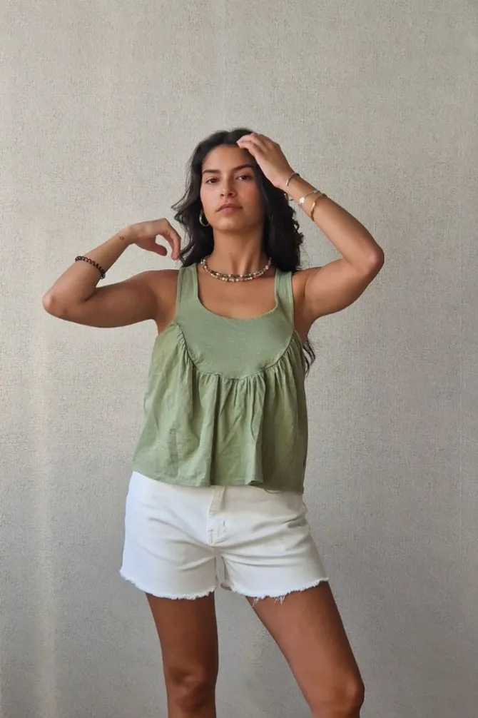 Top tirantes para atar al cuello verde militar