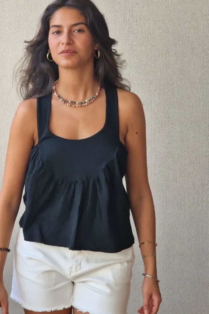 Top tirantes para atar al cuello negro