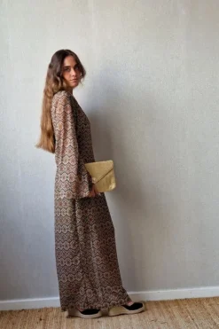 Vestido asimétrico estampado en tonos verdes