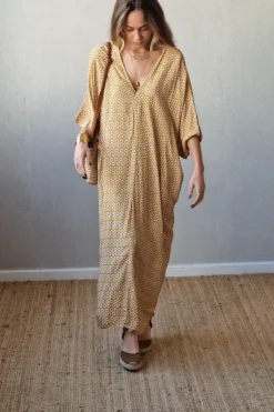 vestido atomo mostaza