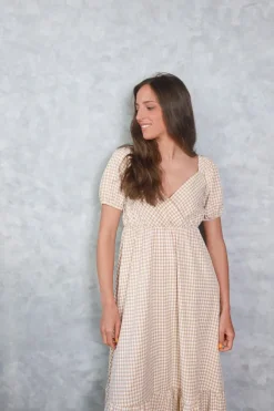 Vestido Brigitte de cuadro vichy camel