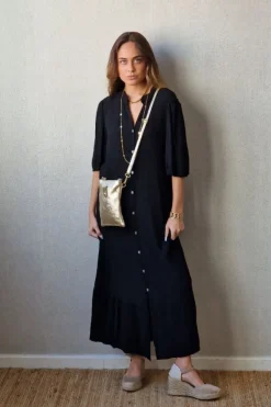 Vestido camisero manga tres cuartos negro
