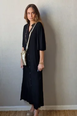 Vestido camisero manga tres cuartos negro