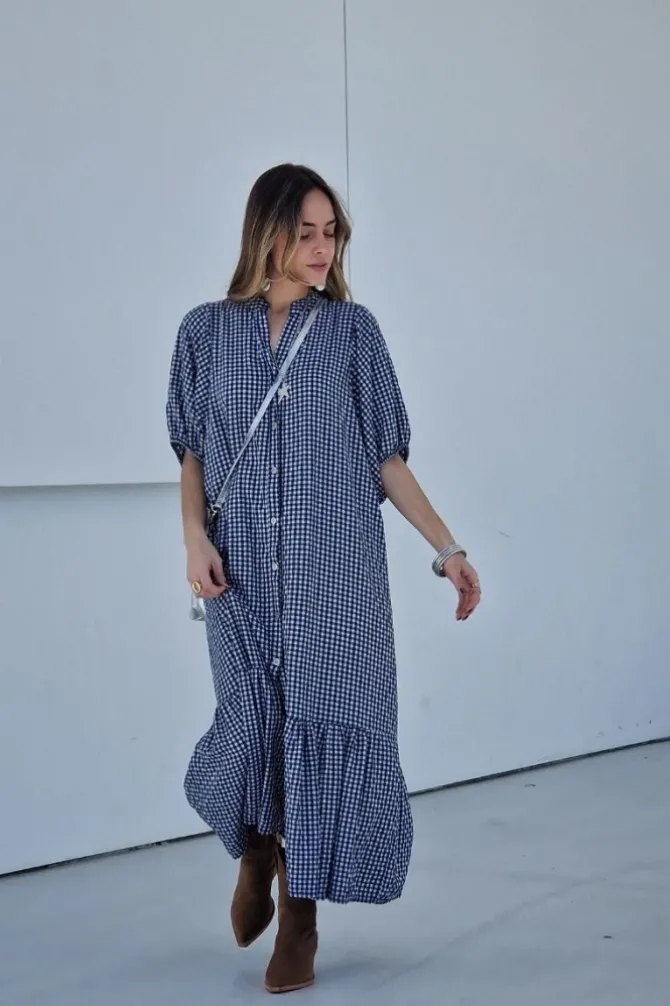 Vestido con botones vichy azul marino