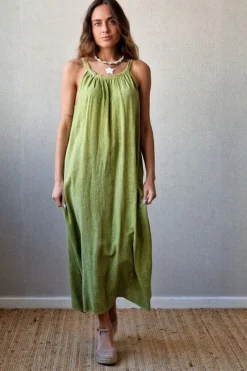 Vestido de tiras tipo lino en color pistacho