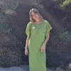 Vestido largo con manga volante puntilla