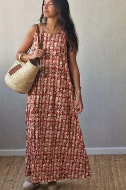 Vestido largo de cuello redondo estampado naranja y beige