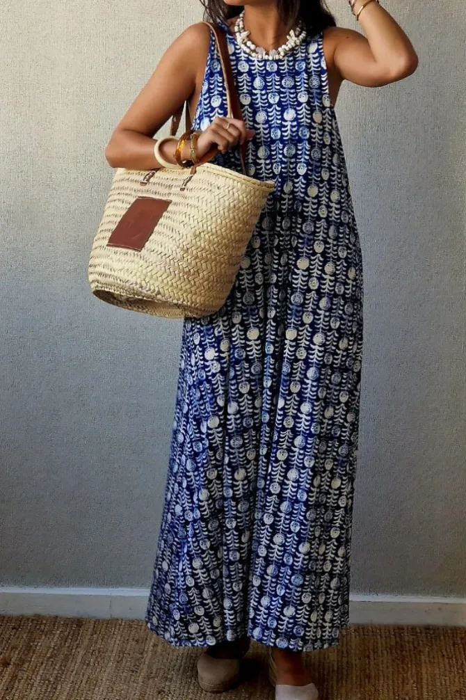 Vestido largo de cuello redondo estampado azul y beige