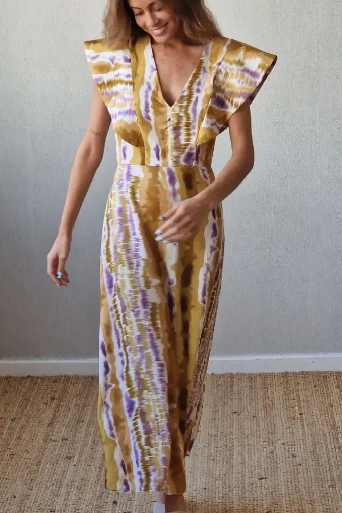 Vestido largo estampado con cuello pico y alerón mostaza y lila