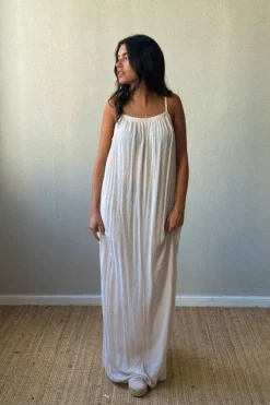 Vestido largo tirantes plumeti blanco