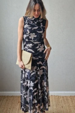 Vestido tul de flores negro